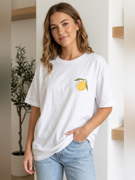 Heritage Tops - White T-Shirt with Lemon Cello La Dolce Vita Graphic Design Size XL NWOT